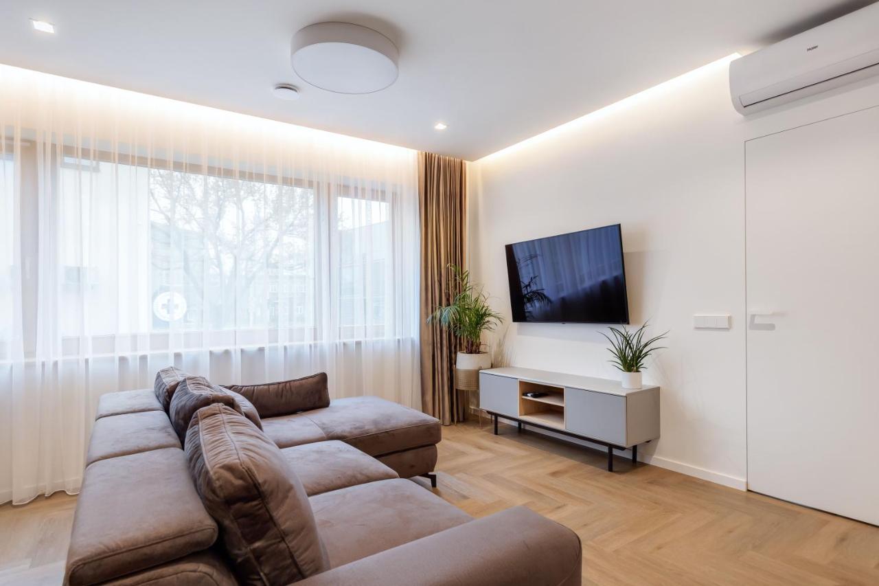 3 Bedroom Apart/24H Self Check In/Free Parking/Up To 6 People/ Вилнюс Екстериор снимка