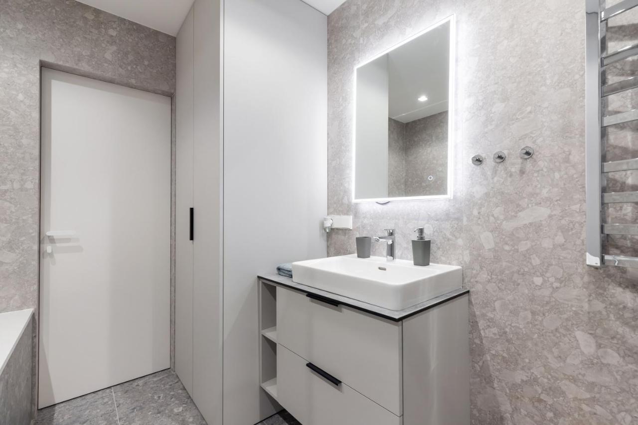 3 Bedroom Apart/24H Self Check In/Free Parking/Up To 6 People/ Вилнюс Екстериор снимка