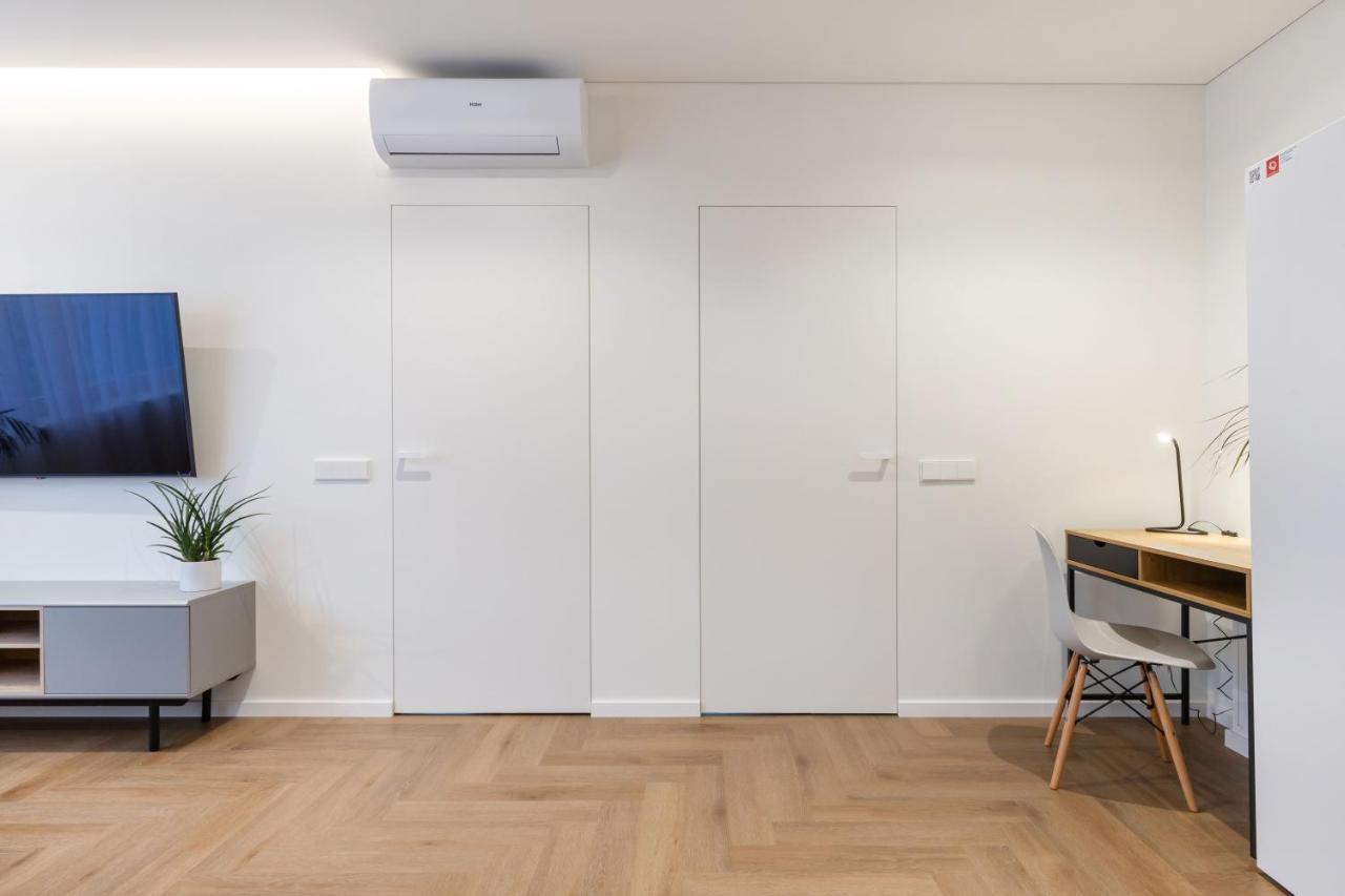 3 Bedroom Apart/24H Self Check In/Free Parking/Up To 6 People/ Вилнюс Екстериор снимка