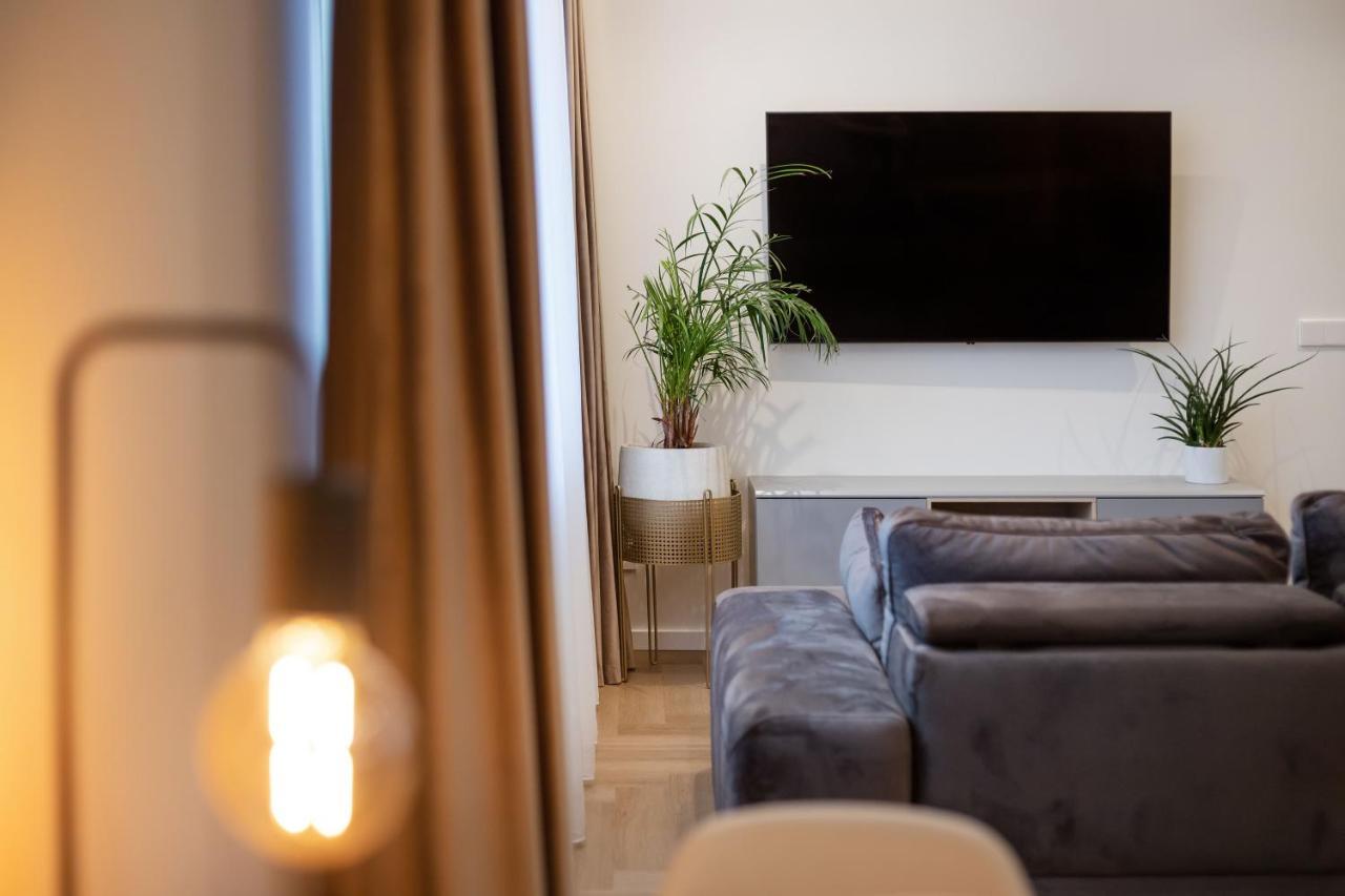 3 Bedroom Apart/24H Self Check In/Free Parking/Up To 6 People/ Вилнюс Екстериор снимка